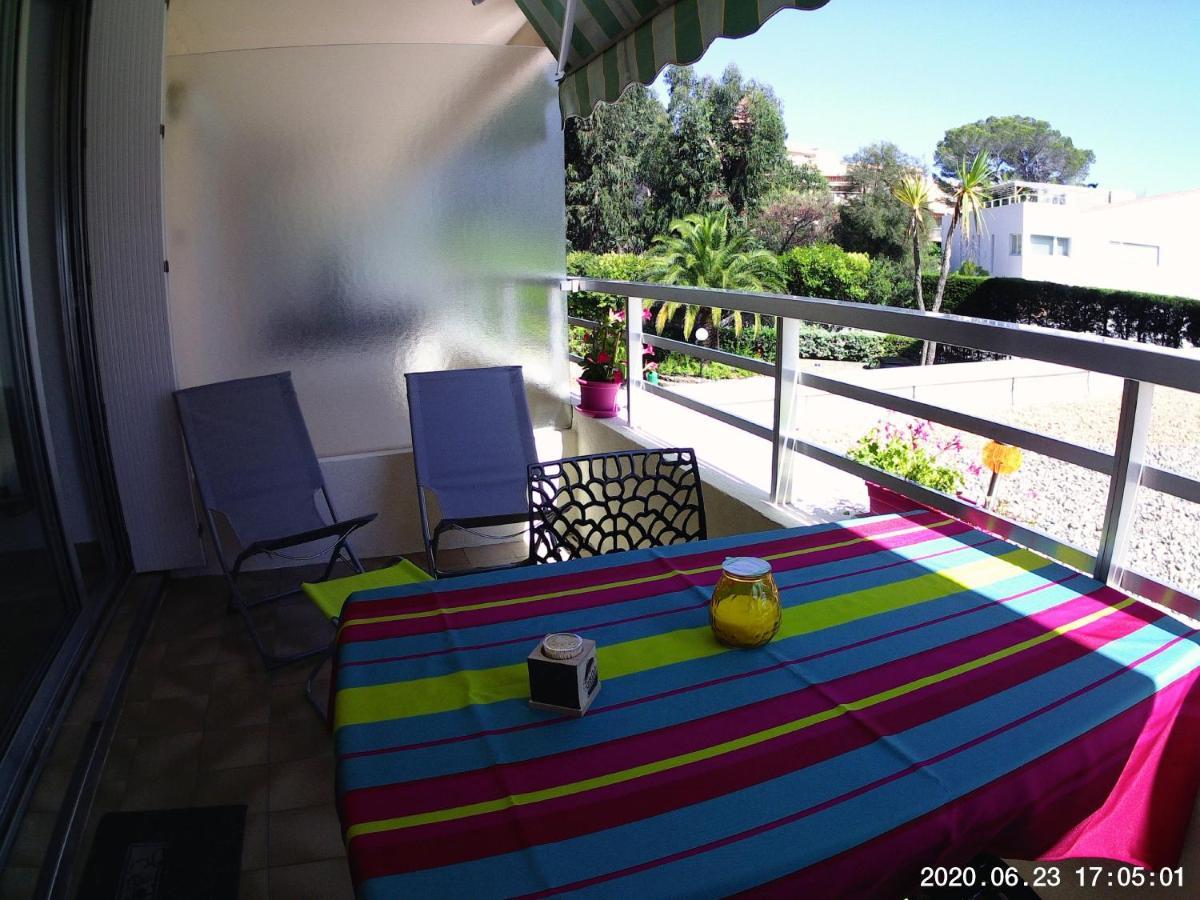 Studio 127, Vue Mer Et Piscine, Port Santa Lucia Saint-Raphaël Exteriér fotografie